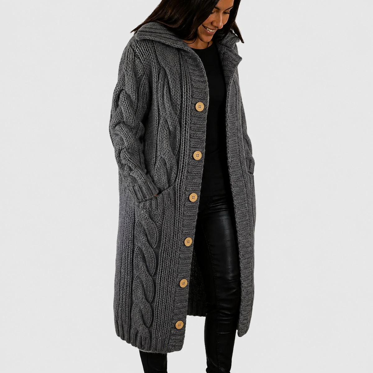 Vanja | Kabelstrikket Cardigan med Hætte