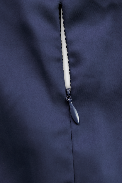 Thyra | Elegant Midikjole med Sjalskrave