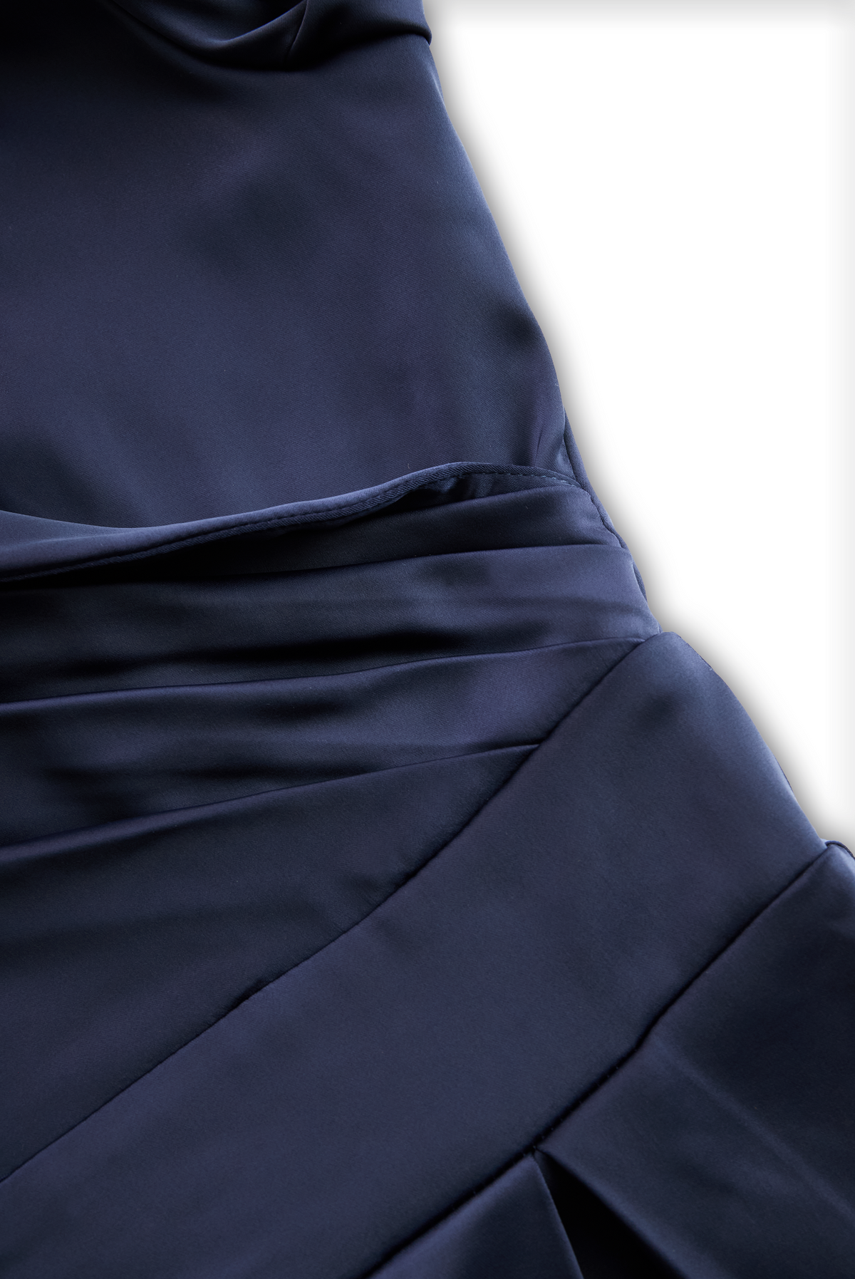 Thyra | Elegant Midikjole med Sjalskrave