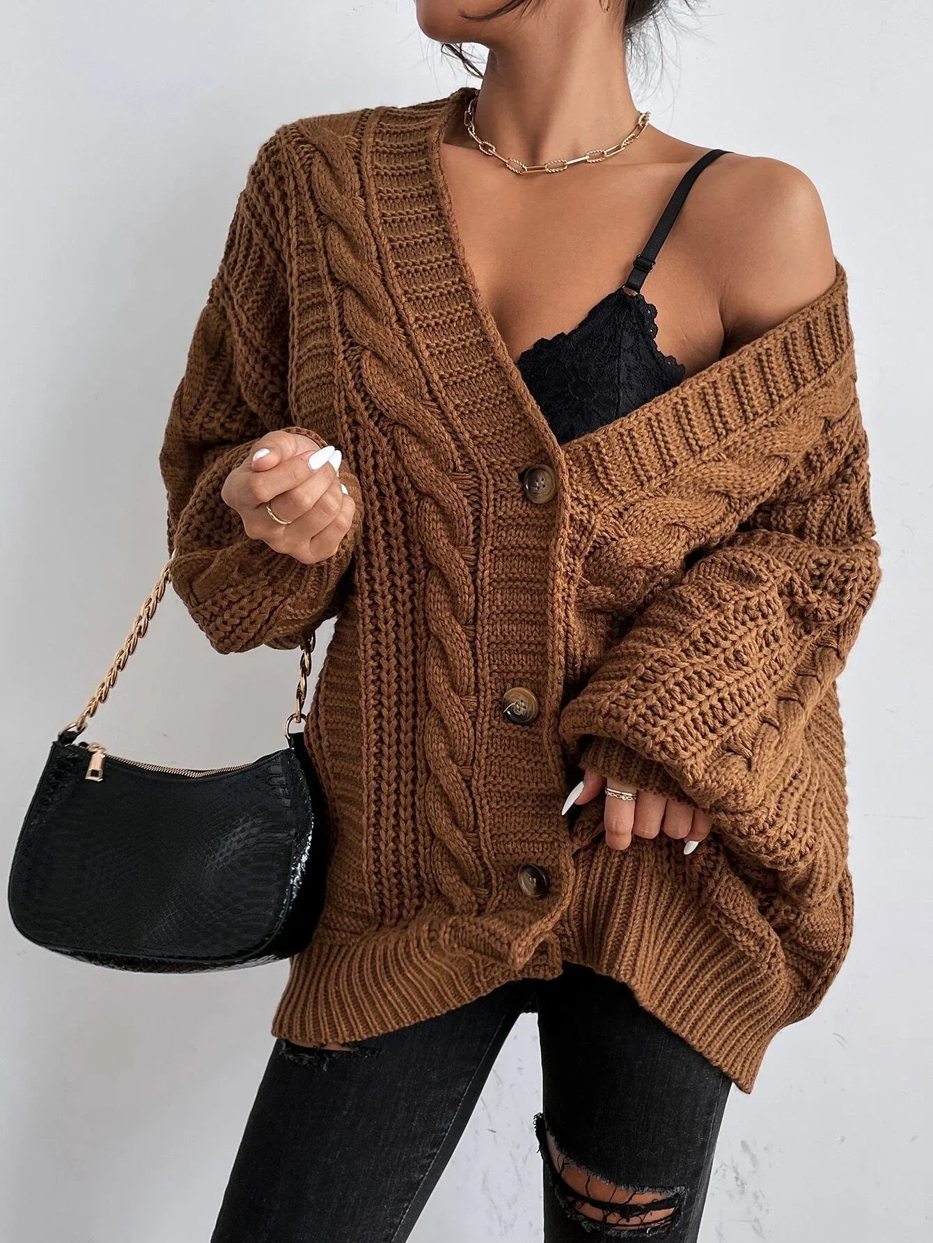 Åsvor | Oversize Cardigan med Kabelstrik