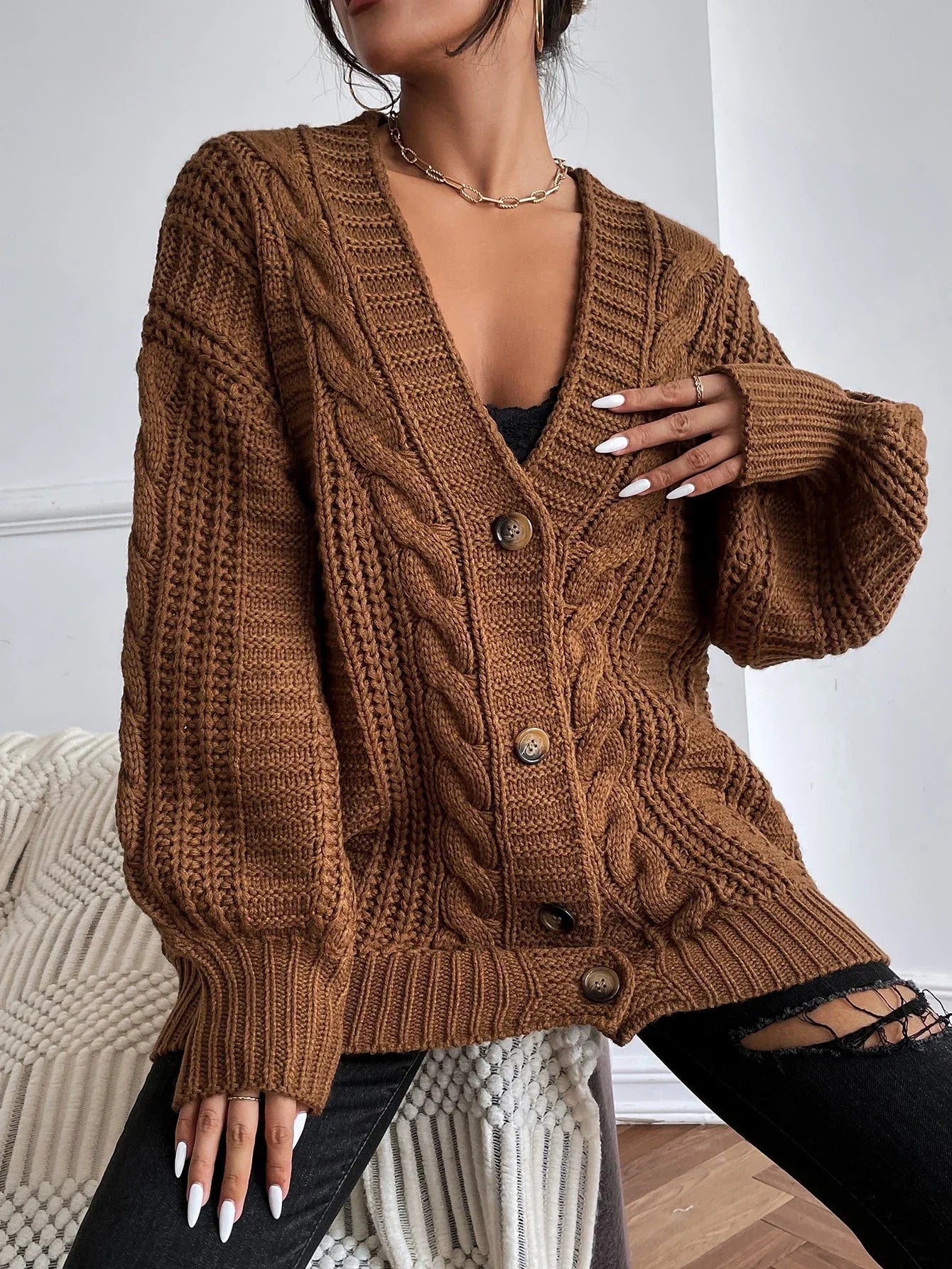 Åsvor | Oversize Cardigan med Kabelstrik