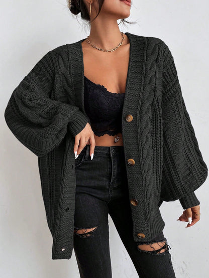 Åsvor | Oversize Cardigan med Kabelstrik