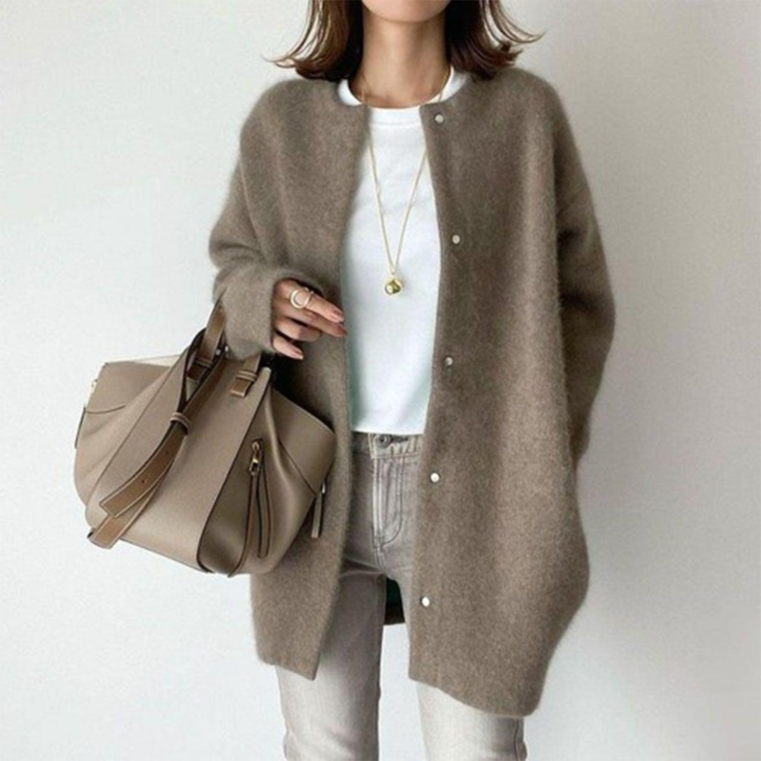 Yrsa | Klassisk Cardigan med Knapper