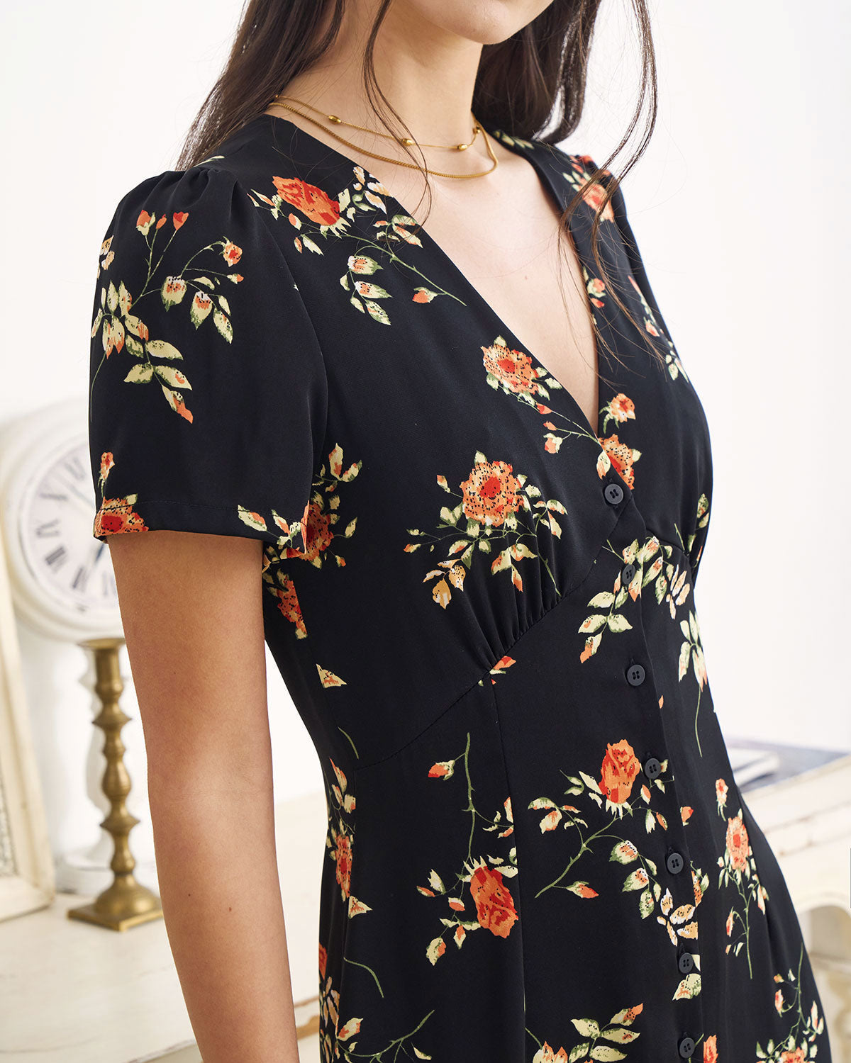 Astrid | Sort blomsterprint midikjole