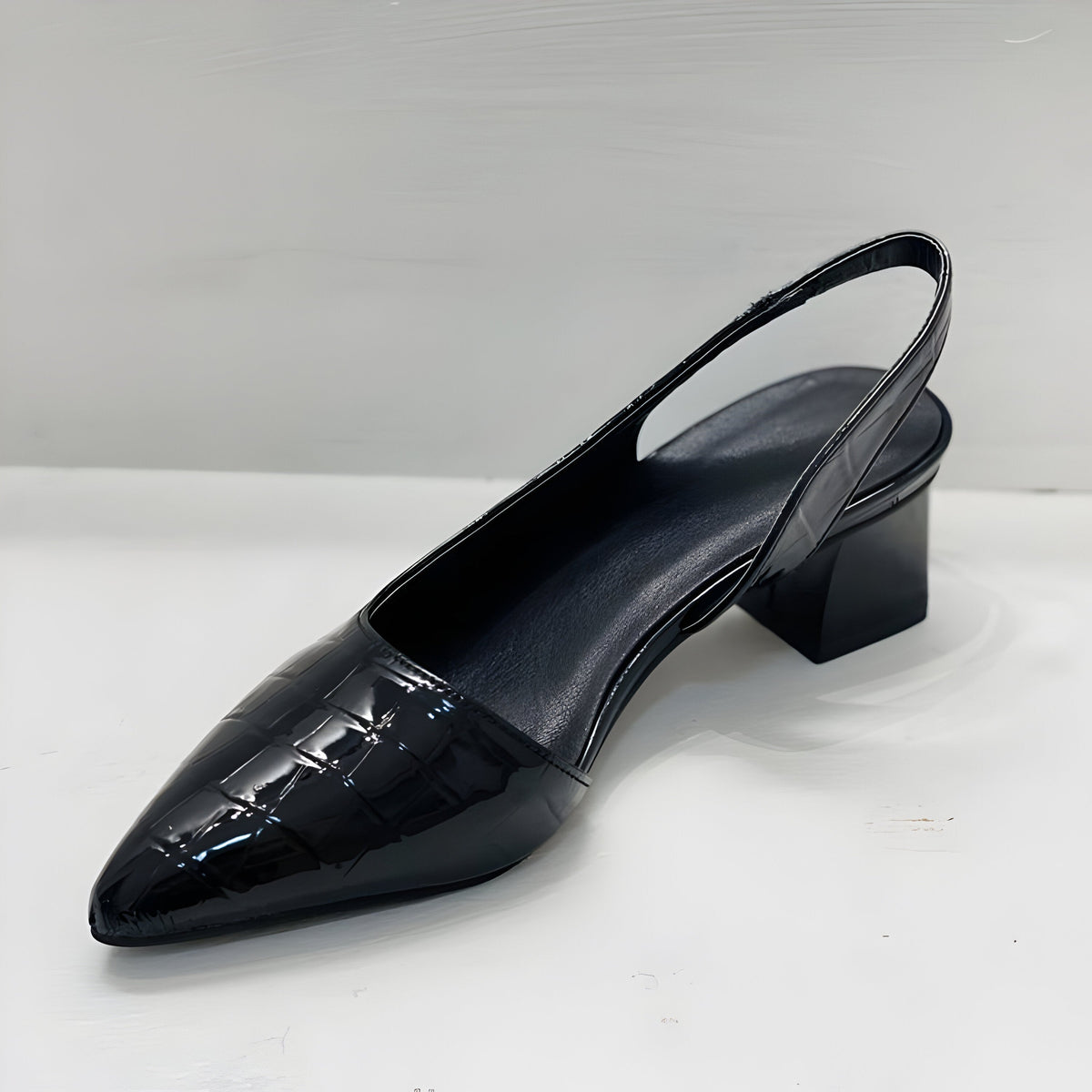 Johanne | Ballerina med Spids Tå og Slingback