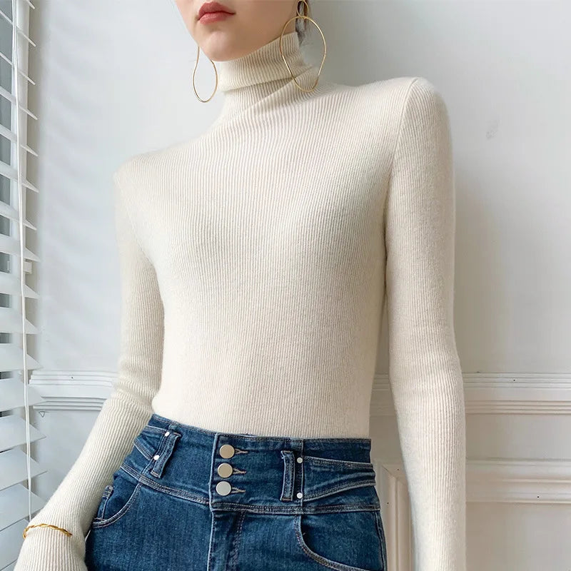 Sølvvalja | Slank Blød Rullekrave Sweater