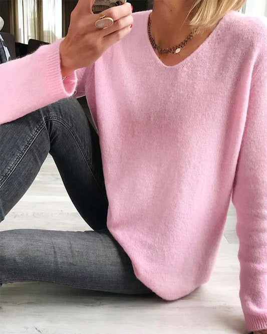 Alberte sweater med V-hals set forfra