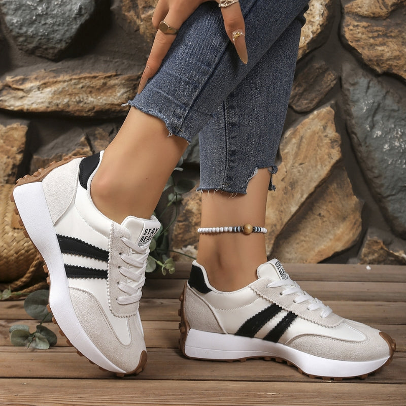 Ingeborg | Plateau Sneakers med Retro-Paneler