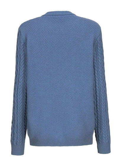 Kabelstrikket cardigan med knapper set skråt bagfra