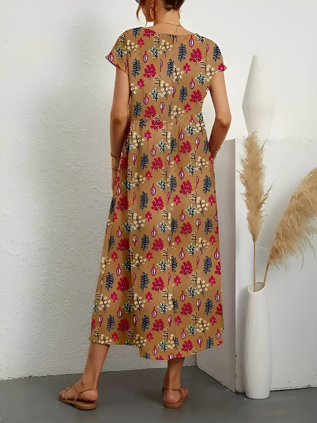 Sirje – Let sommerkjole med blomsterprint