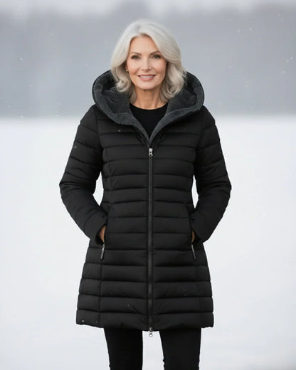 Vinterjakke med sherpafor set skråt forfra