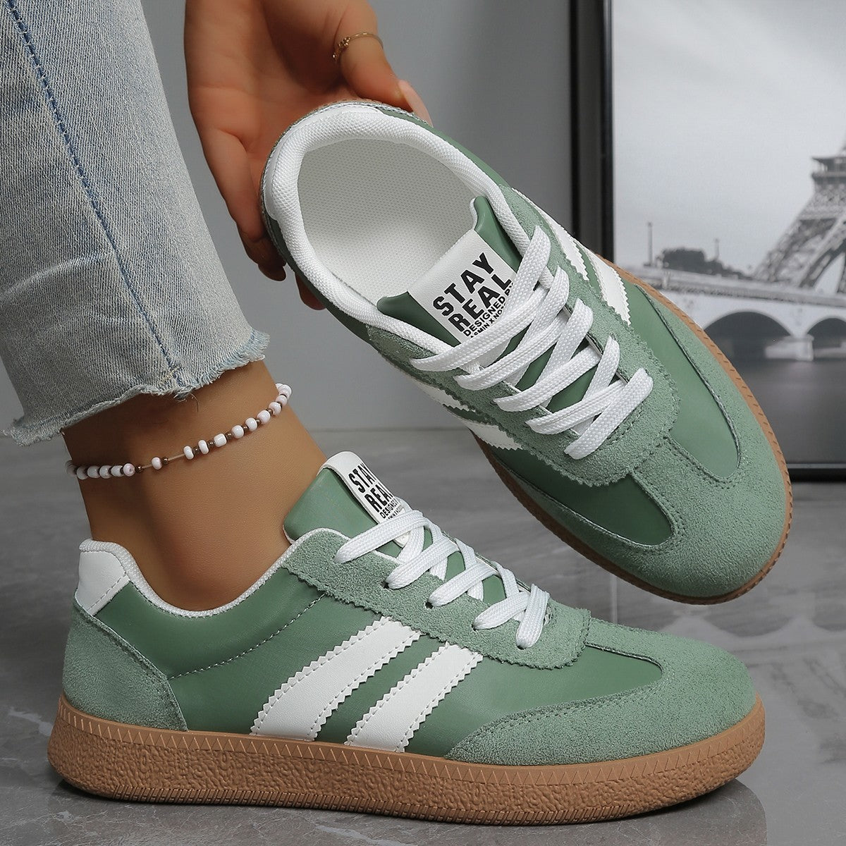 Sunnveig | Retro Sneakers