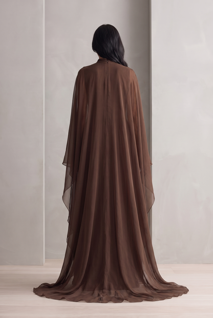 Torvunn | Maxikjole med Cape-Overlay