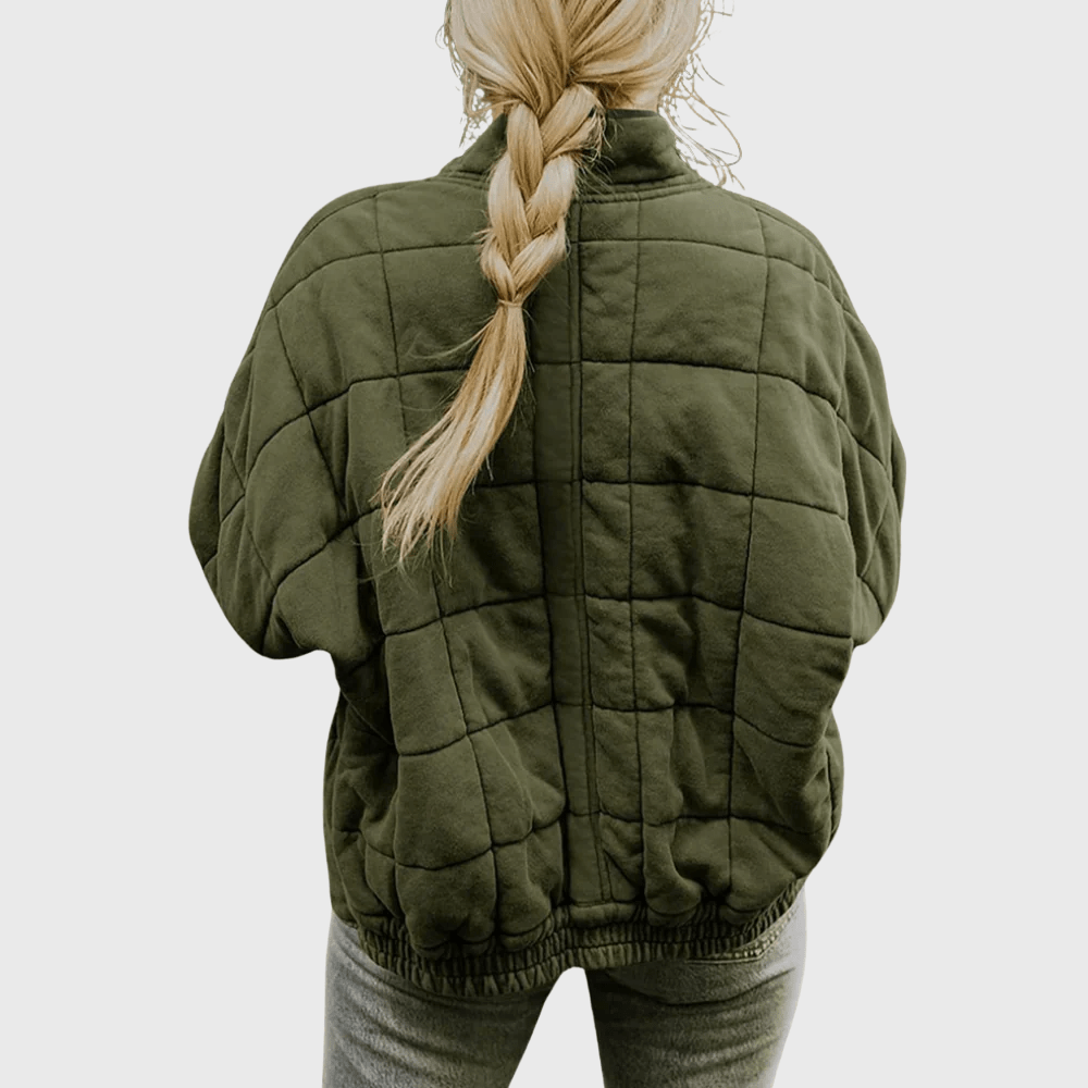 Oversize quiltet jakke set skråt forfra