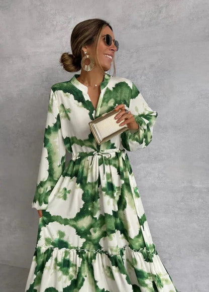 Helga | Lang Kjole med Batikprint og Lange Ærmer