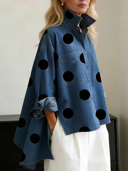 Liva | Prikket Bluse med Opstående Krave
