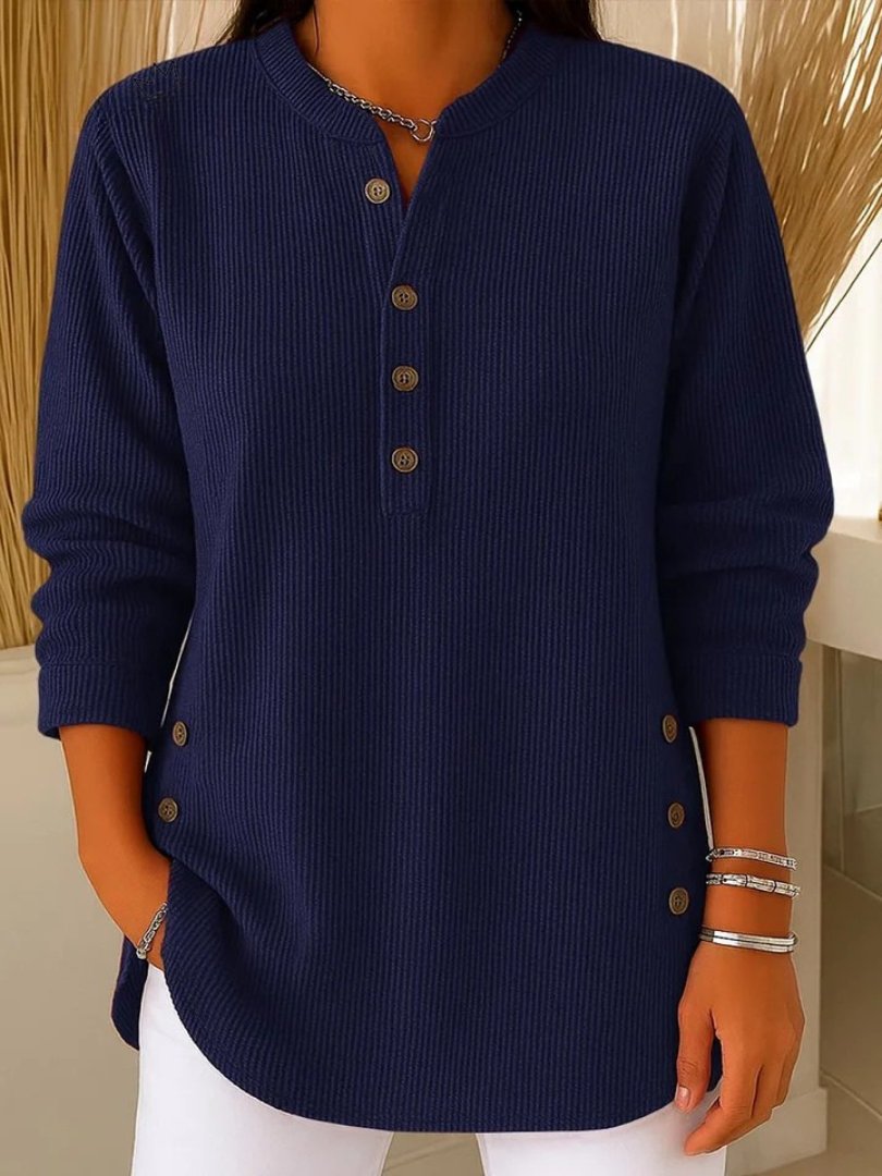 Solfrid | Ribstrik sweater med knapdetalje