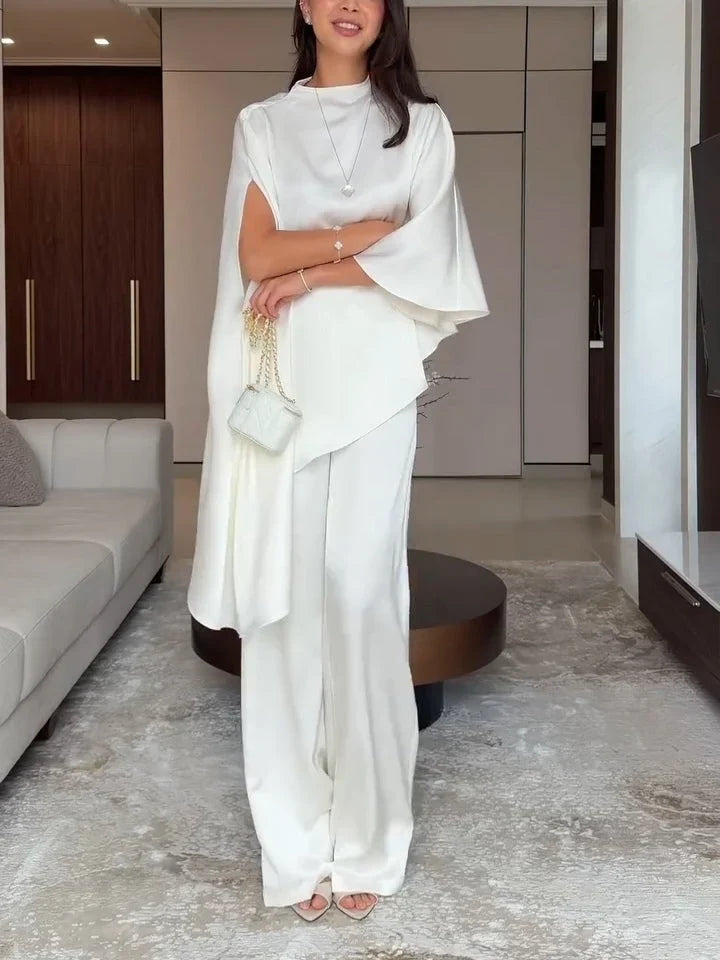 Alva | Elegant Sæt med Capetop og Vide Ben