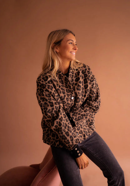 Ingveldur | Quiltet Bomberjakke med Leopardprint