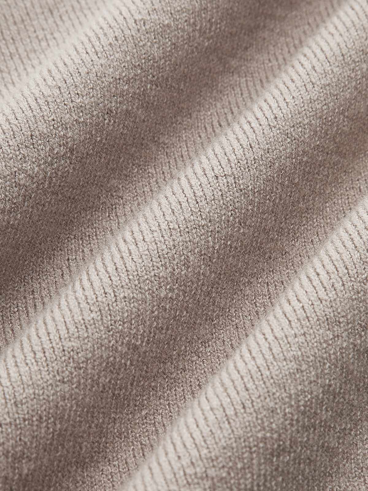 Ingebrid | Ribstrikket Sweater med Rullekrave