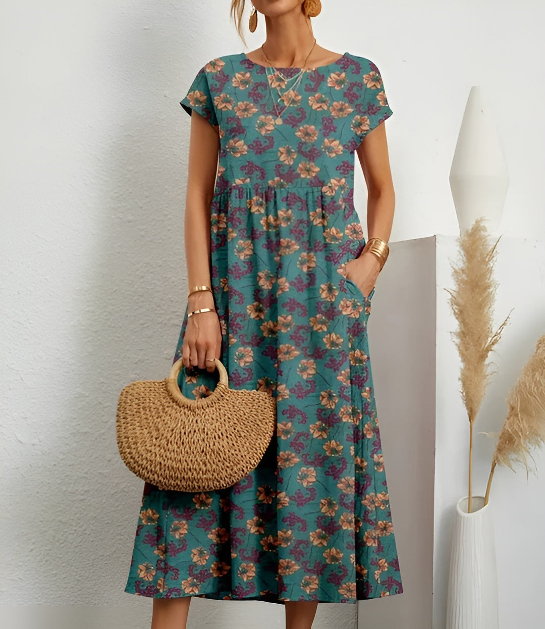 Sirje – Let sommerkjole med blomsterprint
